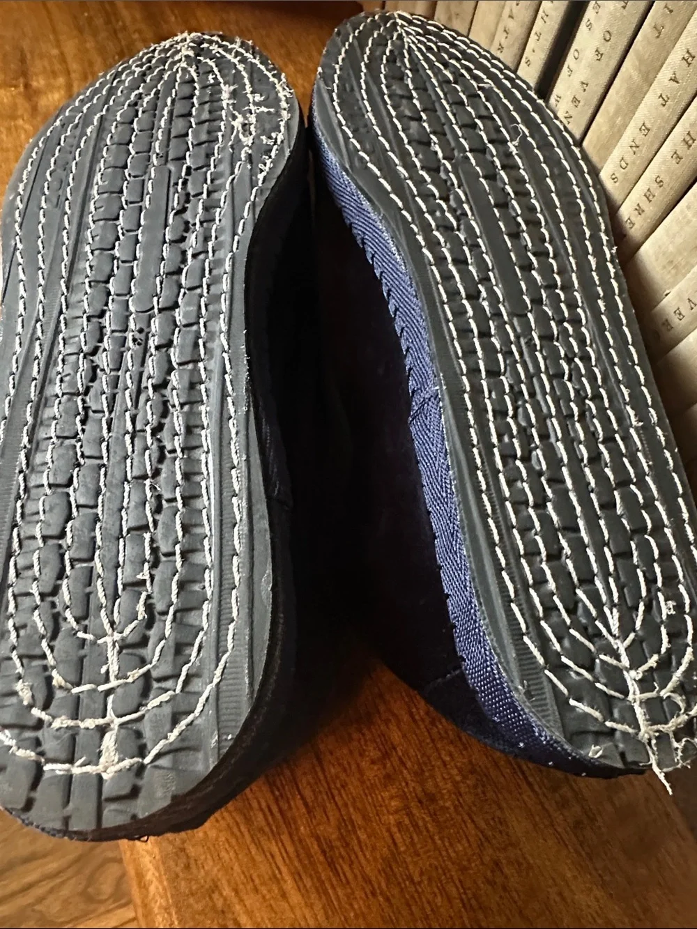 Womans ALLAGIULIA MADE IN ITALY Velvet Loafer - Navy Blue